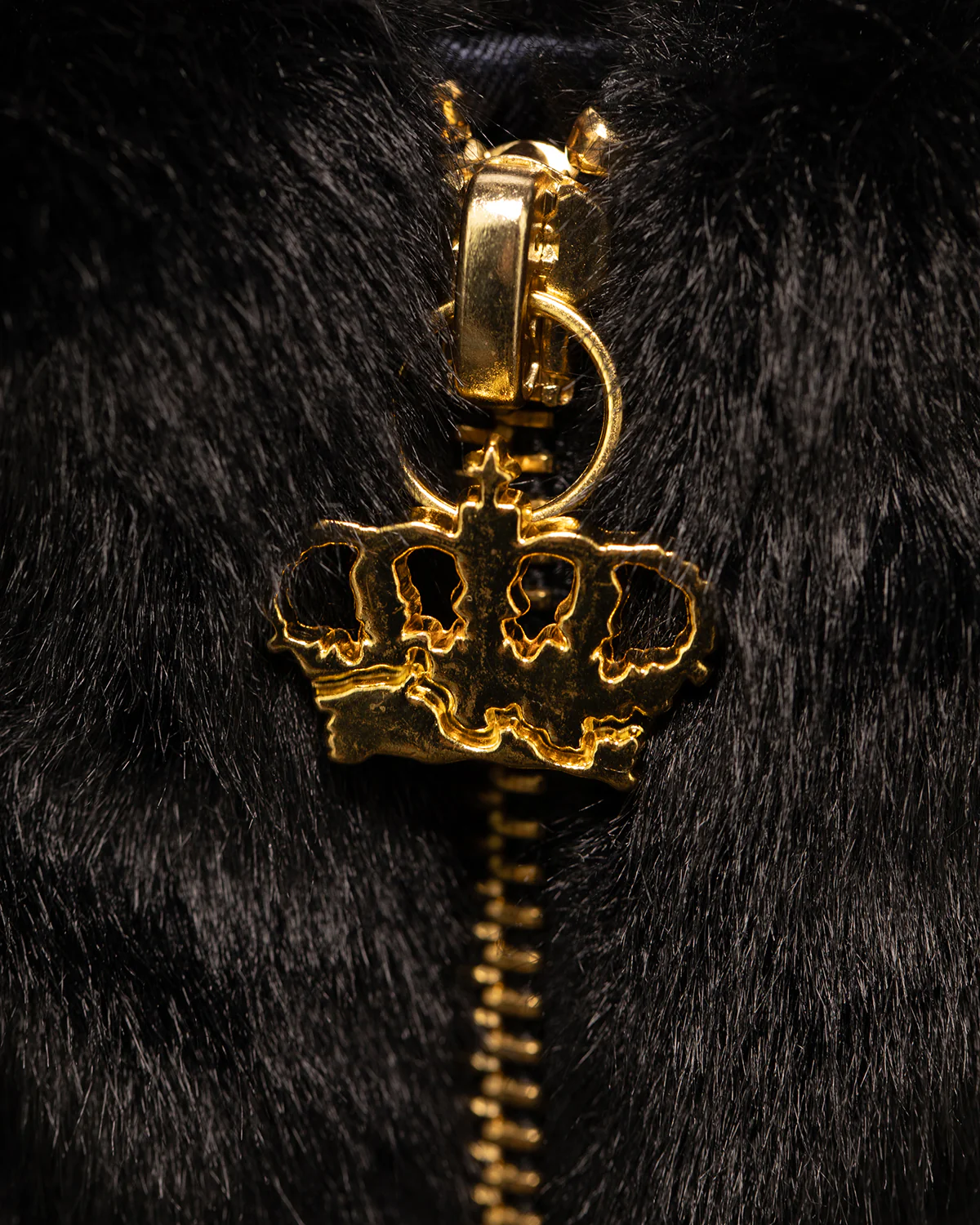GUY PUFFER - Image 2