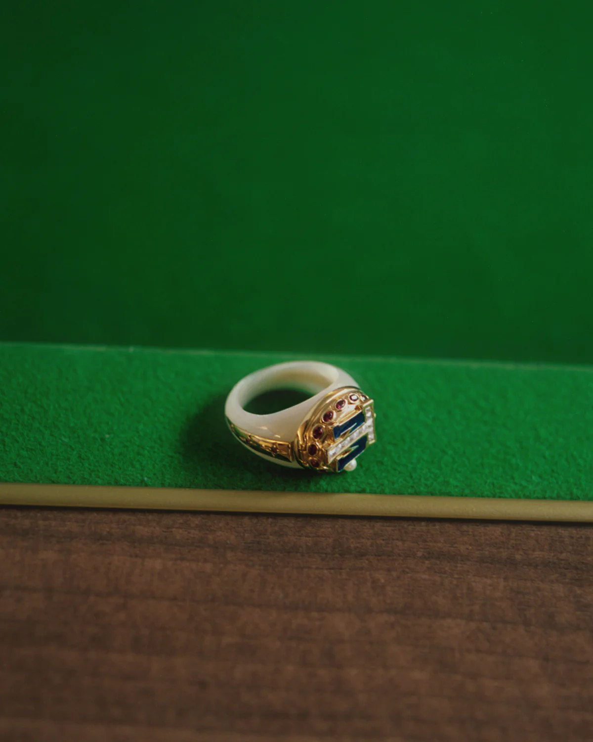 THE ELIZABETH RING - Image 5